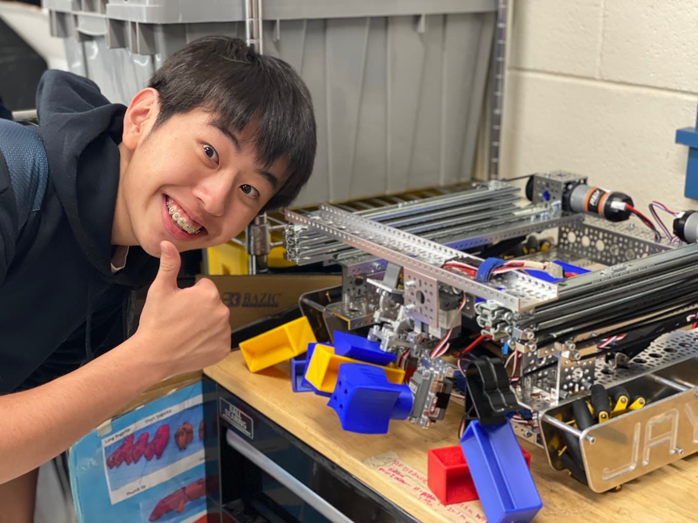 Hiro getting a new haircuit